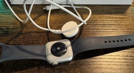 Mint
													Apple Watch SE 2nd Gen 40mm - Silver, A2722 - GPS, Aluminum, photo 4 of 8