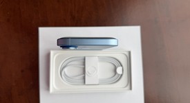 Mint
													Apple iPhone 17 - Unlocked, Mist Blue, 256 GB, A3258, photo 4 of 9