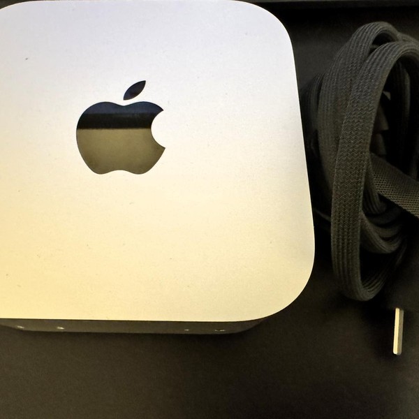 Mac Mini 2024 - 1 TB, 24 GB, Apple M4 Pro 14-core
