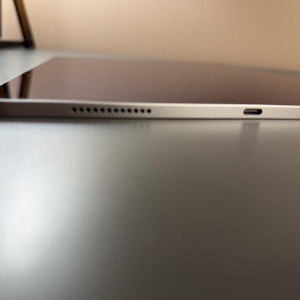 Apple iPad Air 13 inch (M2) 2024 - Wi-Fi, 128 GB, Gray, A2898