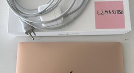 Good
													MacBook Air 2020 - 13" - I5, Gold, 256 GB, 8 GB, photo 1 of 7