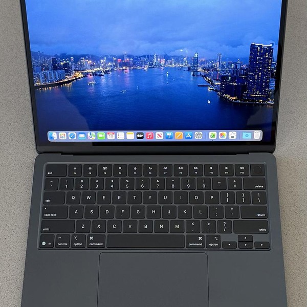 MacBook Air 2025 (M4) - 13 inch - 256 GB, Midnight, 16 GB, Apple M4