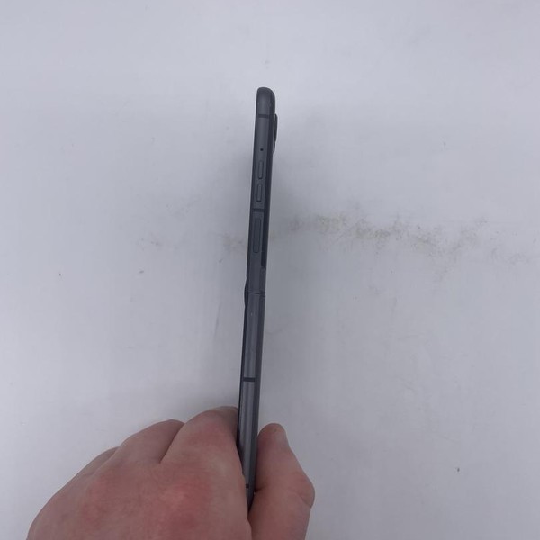 Motorola Razr (2024) - T-Mobile, 256 GB, Space Gray, 8 GB