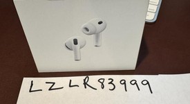 New
													Apple AirPods Pro 3, photo 3 of 3