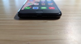 Good
													Apple iPhone SE 3rd Gen 2022 - Unlocked, Midnight, 128 GB, A2595, photo 4 of 14