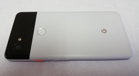 Good
													Google Pixel 2 XL - Unlocked, Black & White, 64 GB, Google Edition, photo 2 of 2