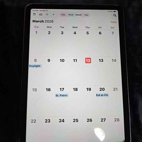 Apple iPad Air 5th Gen - Wi-Fi, 64 GB, Purple, A2588