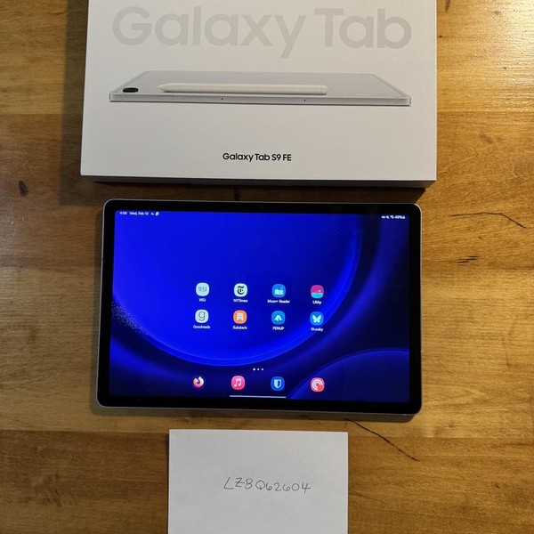 Samsung Galaxy Tab S9 FE - Wi-Fi, 128 GB, Silver, 6 GB