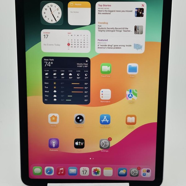 Apple iPad Air (4th Gen) - Unlocked, 64 GB, Silver, A2324