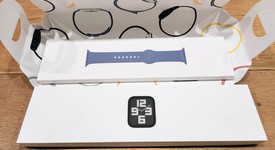 New
													Apple Watch SE 2nd Gen 44mm - Silver, A2723 - GPS, Aluminum, photo 5 of 6