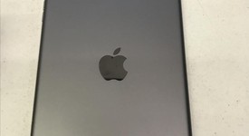 Mint
													Apple iPad Mini 2 Retina - Unlocked, Black, 16 GB, photo 3 of 7