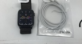 Fair
													Apple Watch Series 4 44mm - Unlocked, Gray, A1976 - Cellular, Aluminum, photo 1 of 13