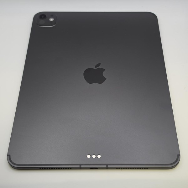 Apple iPad Pro 11 inch (M5) 2025 - Unlocked, 256 GB, Space Black, Apple M5 9-Core, A3358, Standard Glass