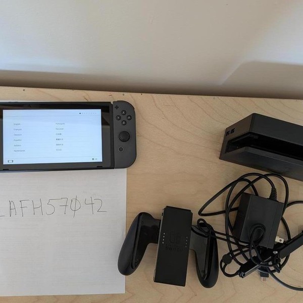 Nintendo Switch - 32 GB, Grey