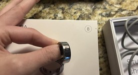 Good
													Oura Ring Gen 4 - Silver, Size 8, photo 3 of 5