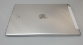 Fair
													Apple iPad 8th Gen - Unlocked, Silver, 32 GB, A2428, photo 5 of 7