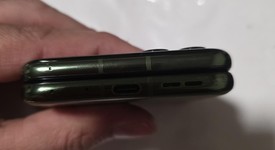 Good
													Motorola Razr Plus (2024) - Unlocked, Green, 256 GB, 12 GB, photo 2 of 8