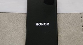 Mint
													Honor Magic V2 - Unlocked Non-US, Black, 512 GB, 16 GB, photo 4 of 6