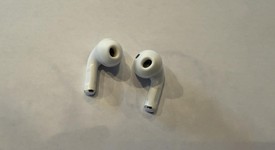 Used
													Apple AirPods Pro 1st Gen - Wireless Case, photo 4 of 8