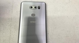 Good
													LG V30 - Verizon, Silver, 64 GB, VS996, photo 3 of 7