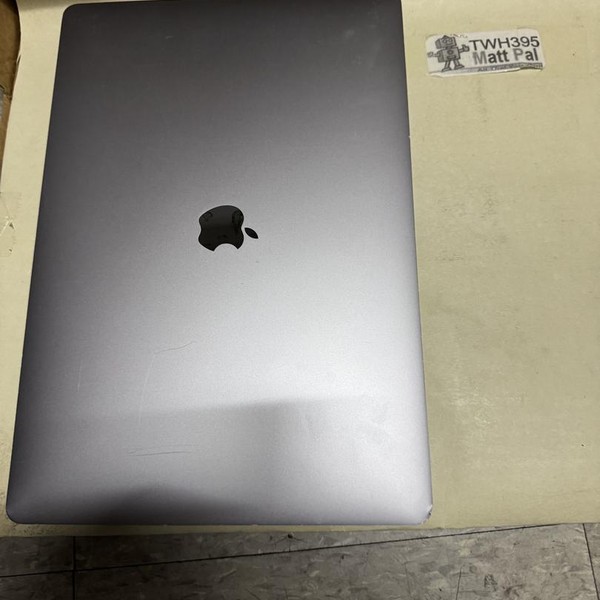 MacBook Pro 2019 - 16 inch - 512 GB, Gray, 32 GB, Intel Core i9