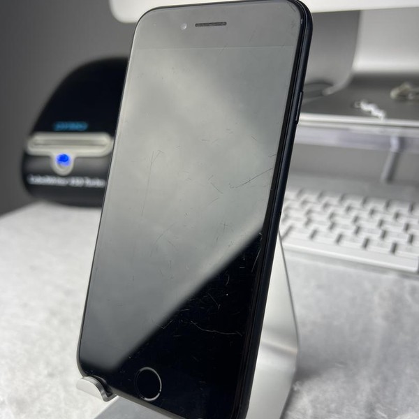 Apple iPhone SE 3rd Gen 2022 - Unlocked, Midnight, 64 GB, A2595