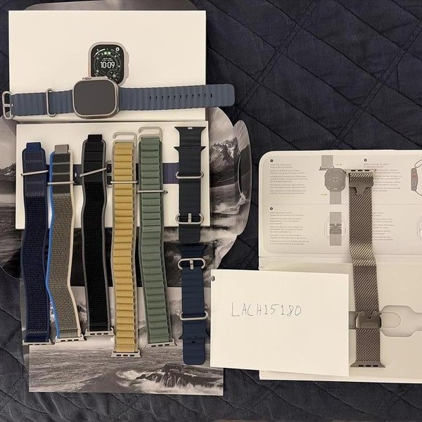 Apple Watch Ultra 3 49mm - Unlocked, Natural, A3281