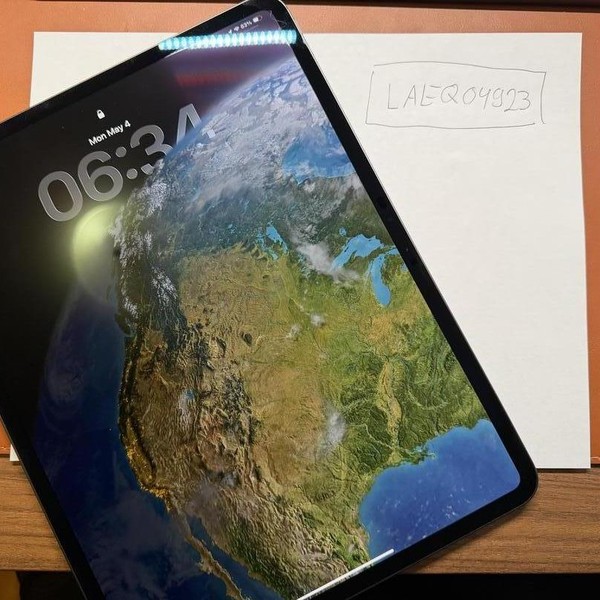 Apple iPad Pro 13 inch (M4) 2024 - Wi-Fi, 256 GB, Black, 8 GB, A2925, Standard Glass