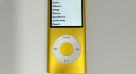 Mint
													Apple iPod Nano 4th Gen - Yellow, 16 GB, photo 2 of 5