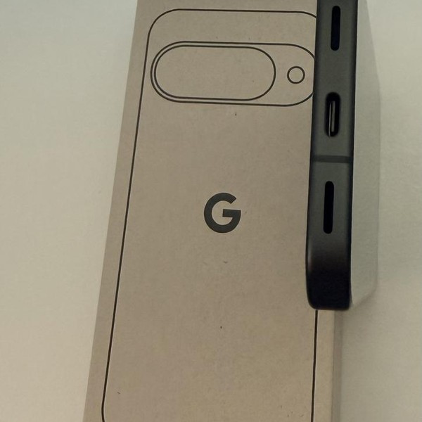 Google Pixel 10 - T-Mobile, 128 GB, Obsidian, GLBW0