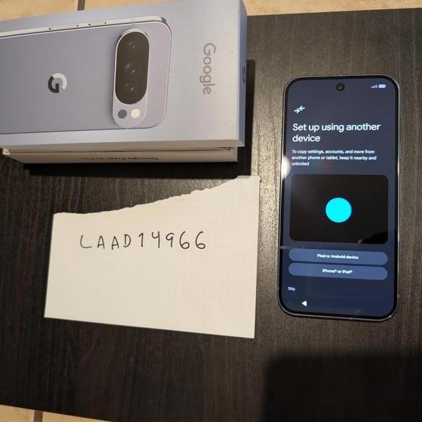 Google Pixel 10 Pro - Unlocked, 128 GB, Moonstone, G4QUR