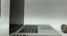 Good
													MacBook Pro 2015 (Retina) - 15" - Silver, 256 GB, 16 GB, photo 2 of 6