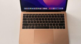 Fair
													MacBook Air 2019 - 13" - I5, Gold, 256 GB, 8 GB, photo 1 of 8