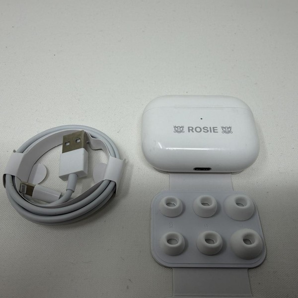 Apple AirPods Pro - Wireless Case
