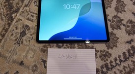 Good
													Apple iPad Air 11" (M2) 2024 - Unlocked, Gray, 128 GB, A2903, photo 1 of 8