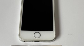 Good
													Apple iPhone SE 1st Gen 2016 - Unlocked, Silver, 16 GB, A1662, photo 2 of 7