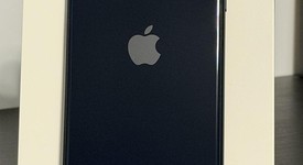 Good
													Apple iPhone SE 3rd Gen 2022 - Unlocked, Midnight, 64 GB, A2595, photo 5 of 6