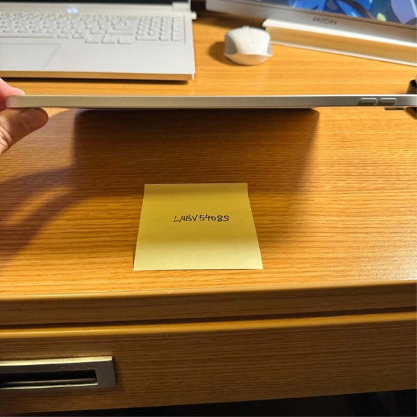 Apple iPad 11th Gen - Wi-Fi, 128 GB, Silver, A3354