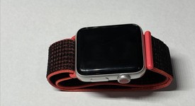 Good
													Apple Watch Series 3 42mm - Unlocked, Silver, A1861, Nike, photo 2 of 9