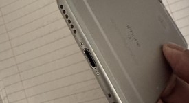 Good
													Apple iPhone 6S - Unlocked, Grey, 64 GB, A1633, photo 2 of 5