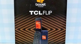 New
													TCL Flip Phone, photo 1 of 2
