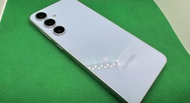 Mint
													Samsung Galaxy S24 FE - Xfinity, Blue, 128 GB, SM-S721U, photo 1 of 3