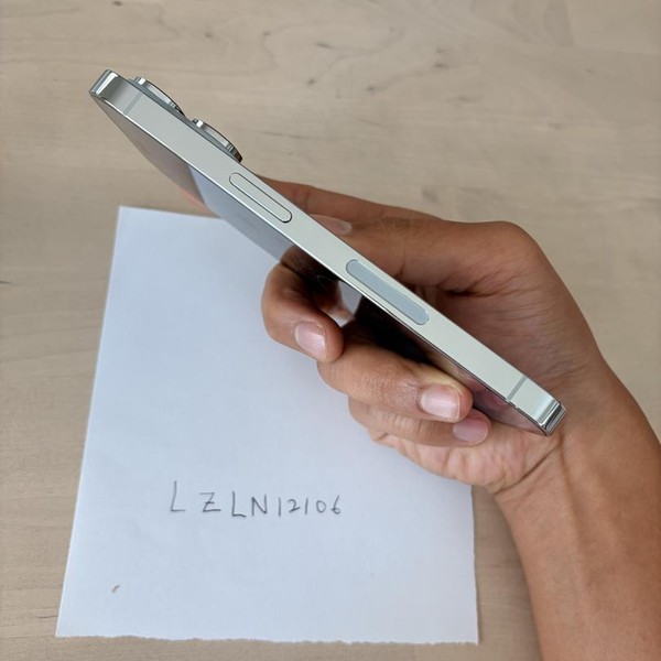 Apple iPhone 14 Pro - Unlocked, 128 GB, Silver, A2650