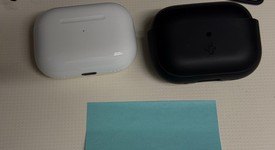 Used
													Apple AirPods Pro 2 - USB-C, photo 2 of 4