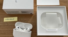 Used
													Apple AirPods Pro 2nd Gen - Lightning, photo 3 of 4