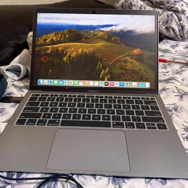 MacBook Air 2019 - 13 inch - 512 GB, Gray, 8 GB, Intel Core i5