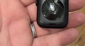 Mint
													Apple Watch SE 2nd Gen 44mm - Verizon, Midnight, A2727 - Cellular, Aluminum, photo 5 of 13