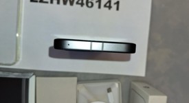 Mint
													Google Pixel 9a - Visible, Obsidian, 128 GB, 8 GB, photo 5 of 7