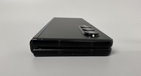 Good
													Samsung Galaxy Z Fold3 5G - Unlocked Non-US, Black, 256 GB, 12 GB, SM-F926B, photo 3 of 8