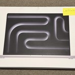 New MacBook Pro 2024 - 16 inch - 1 TB, Silver, 36 GB, Apple M4 Max 14-core